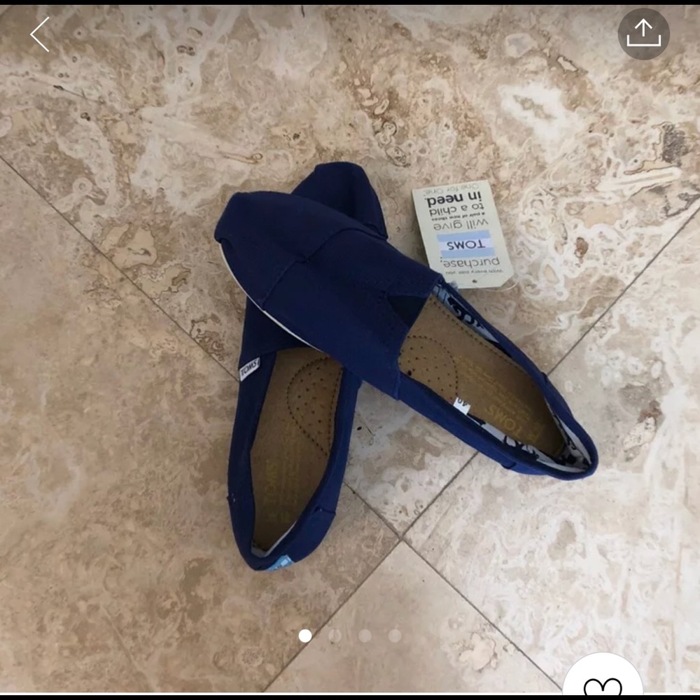 Toms shoes dark Blue.🔥🔥🔥🔥🔥🔥🔥🔥🔥🔥🔥🔥🔥.